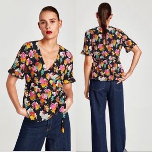 NWOT Zara trafaluc floral wrap blouse